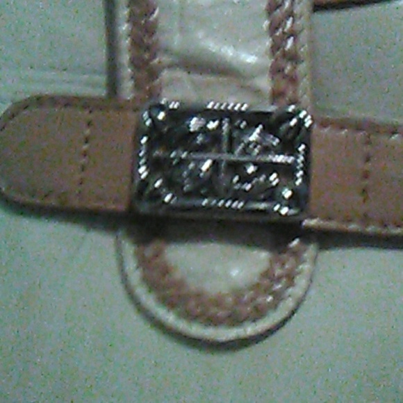 Purse - Picture 2 of 4